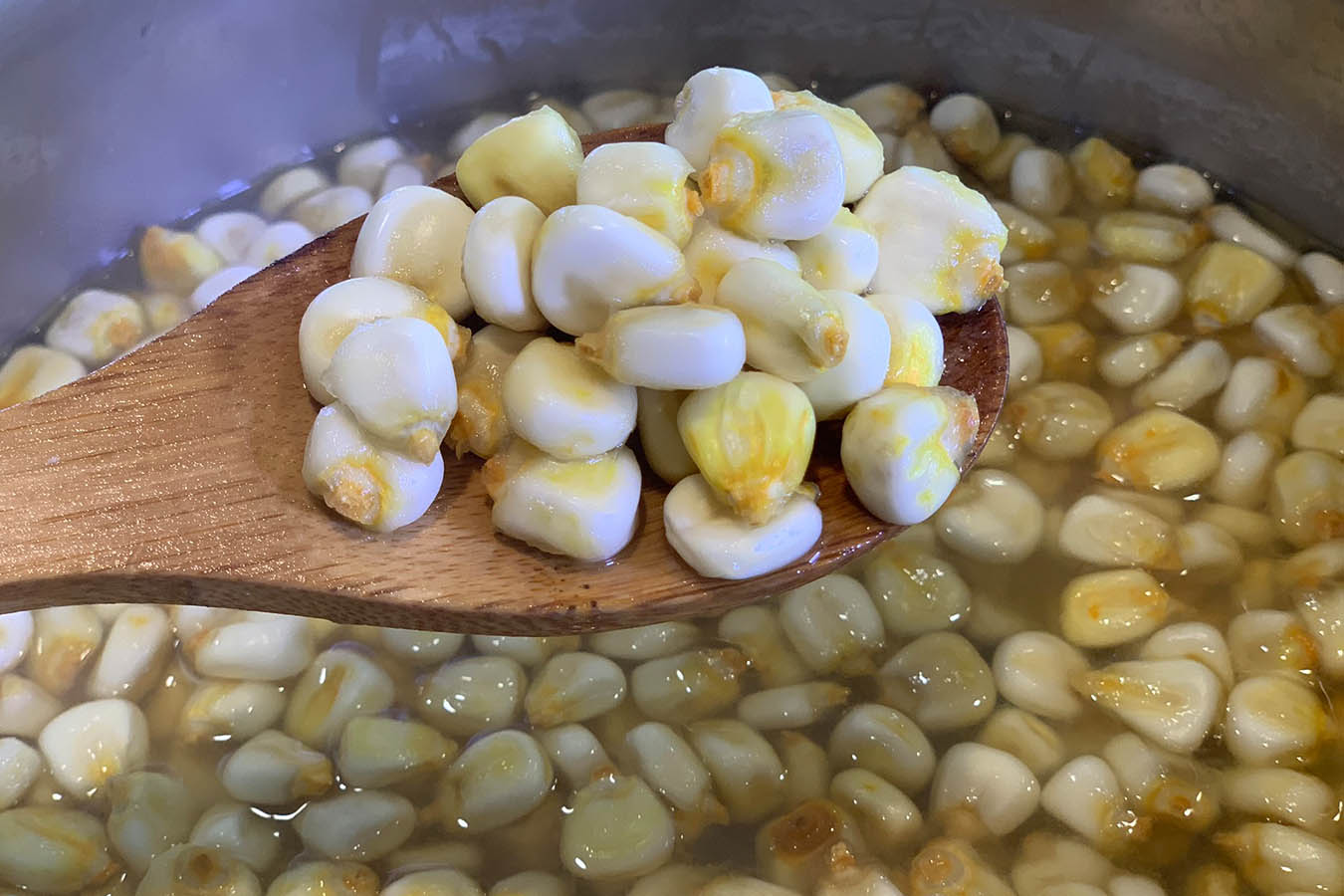 La importancia de una cal de grado alimenticio en la nixtamalización